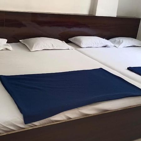 Sai Ganesh Guest House Ширди Экстерьер фото