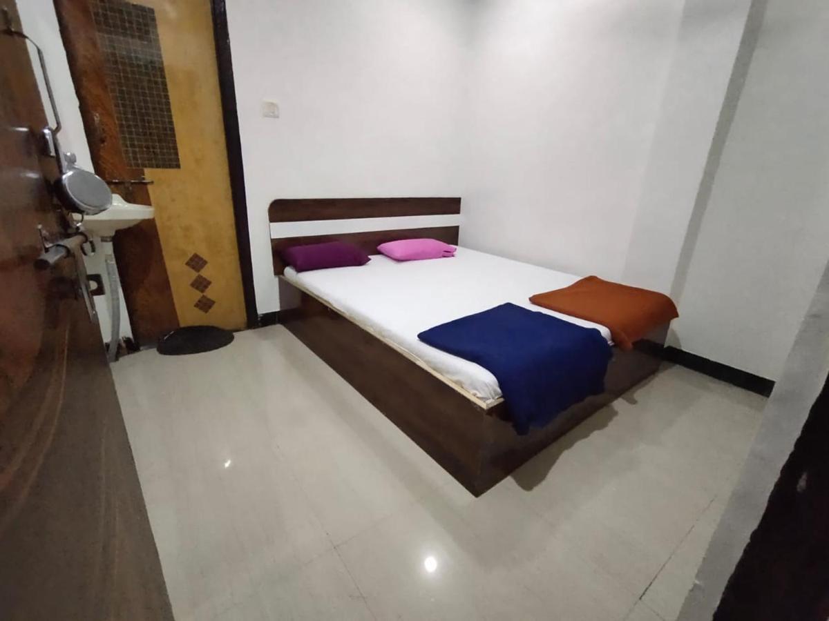 Sai Ganesh Guest House Ширди Экстерьер фото